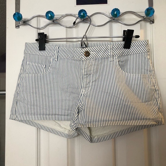 H&M Blue and White Striped Shorts - Picture 1 of 3